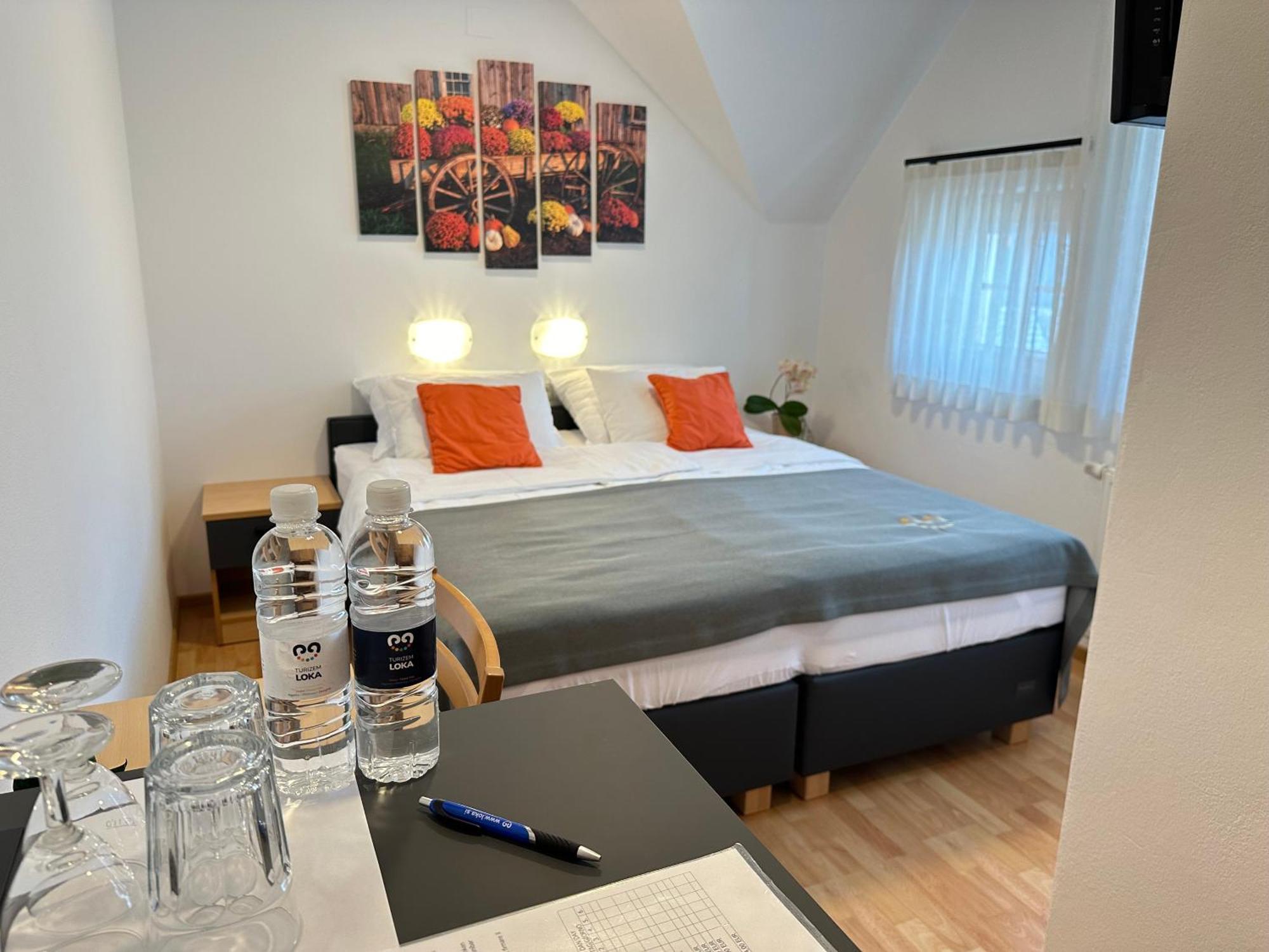 Boutique Hotel Loka Skofja Loka Bagian luar foto