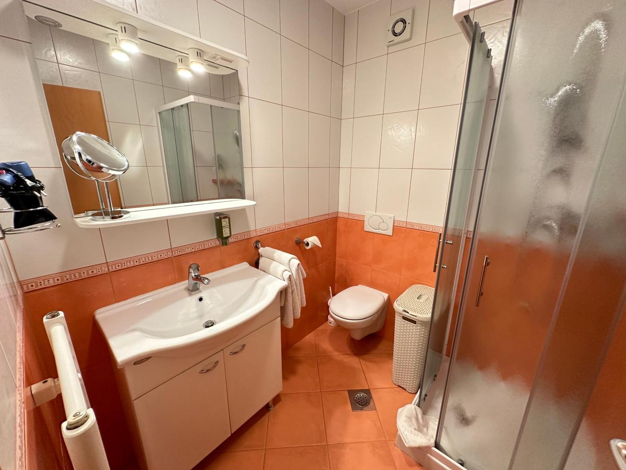 Boutique Hotel Loka Skofja Loka Bagian luar foto