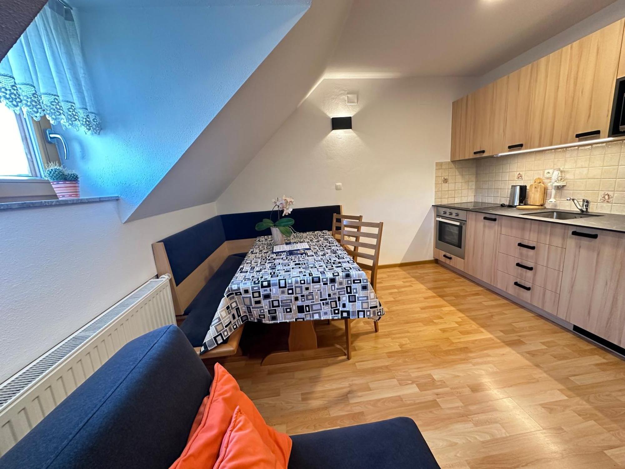 Boutique Hotel Loka Skofja Loka Bagian luar foto