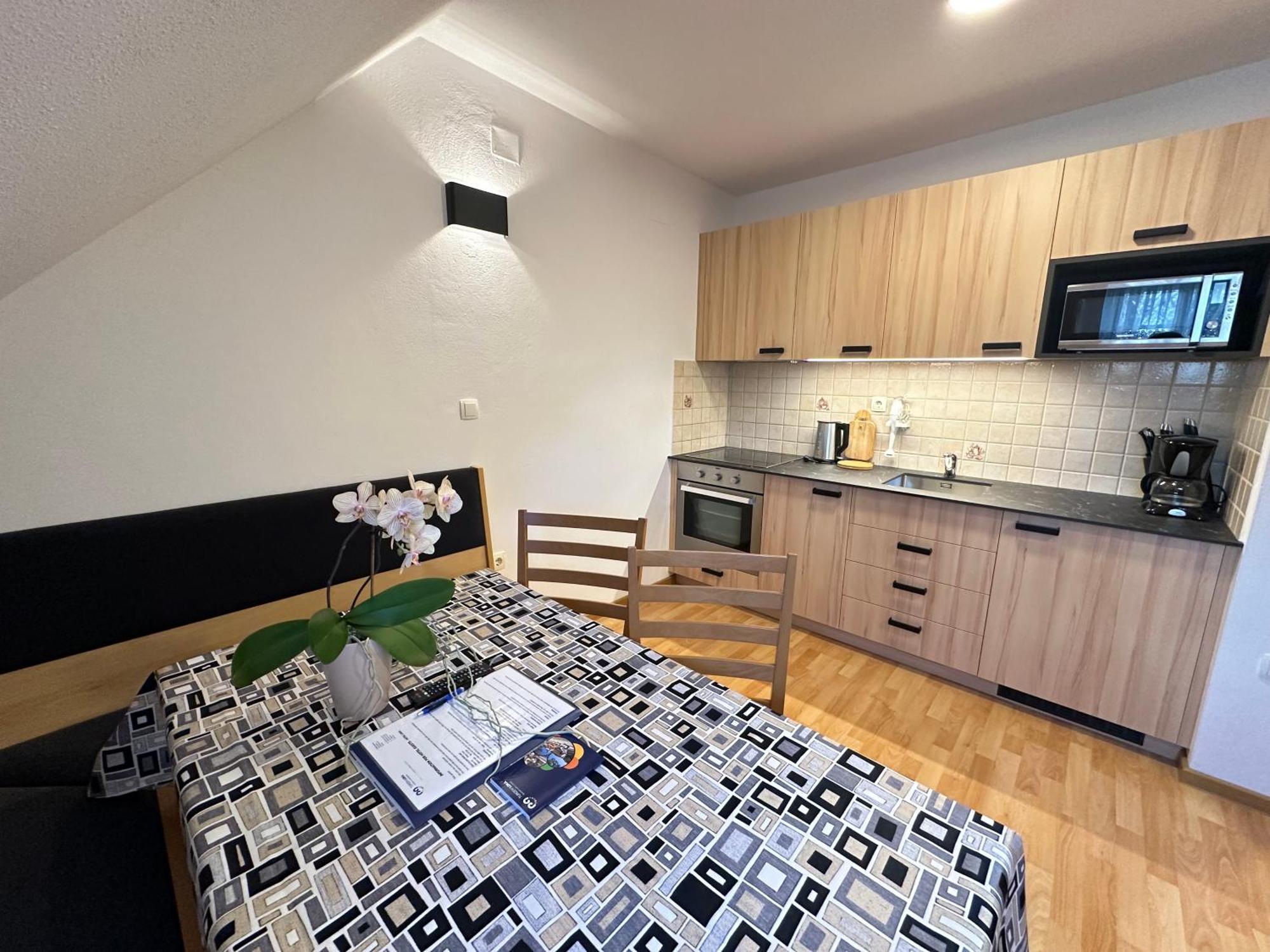 Boutique Hotel Loka Skofja Loka Bagian luar foto